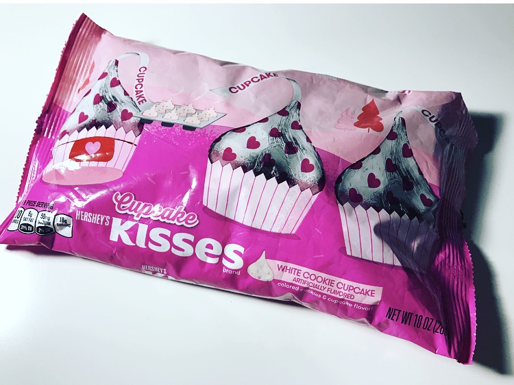 Hershey Kisses 100 Anniversary Pull-Apart Cupcake Mold