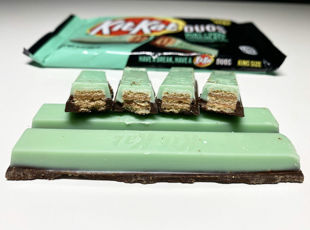 REVIEW: Kit Kat DUOS Mint + Dark Chocolate - The Impulsive Buy