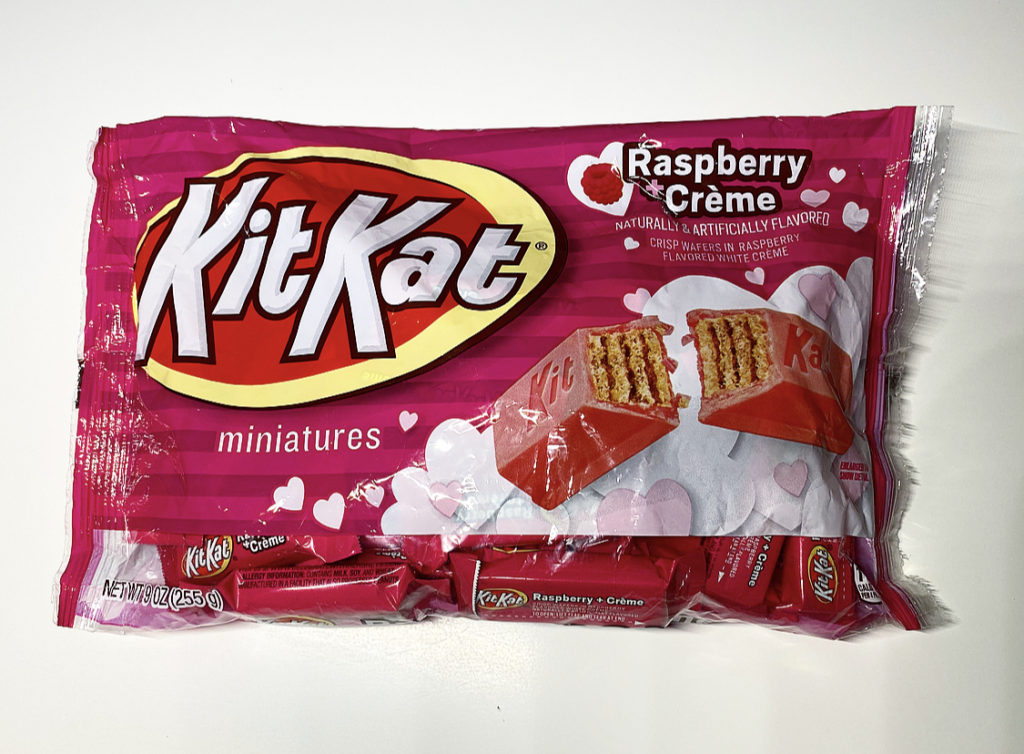 REVIEW: Raspberry + Creme Kit Kats - Junk Banter