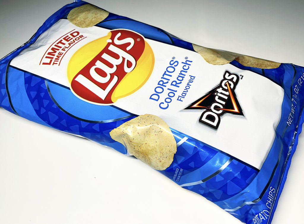 REVIEW: Dorito's Cool Ranch Flavored Lay's Chips - Junk Banter