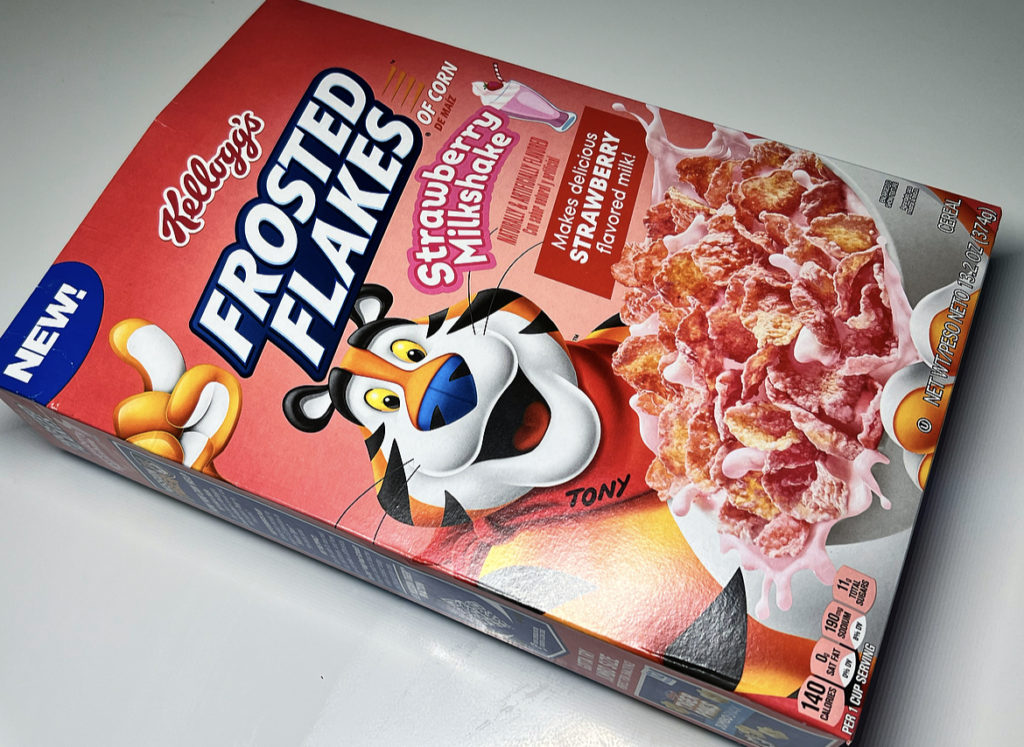 REVIEW: Kellogg's Strawberry Milkshake Frosted Flakes - Junk Banter