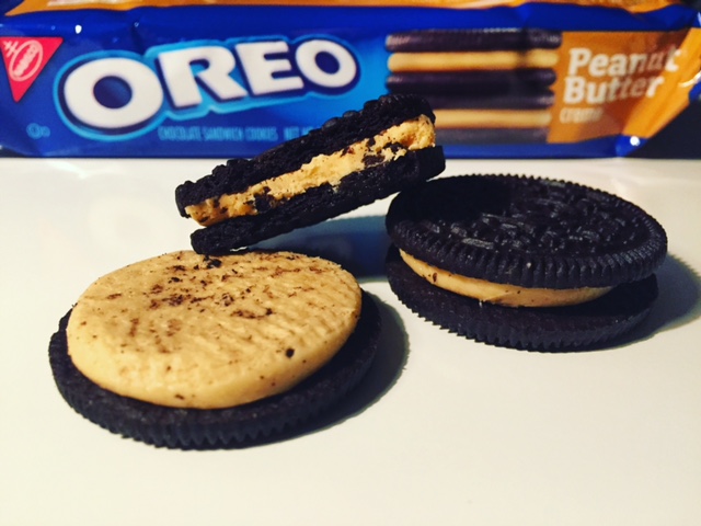 REVIEW: Nabisco Reese's Peanut Butter Cup Oreos - Junk Banter