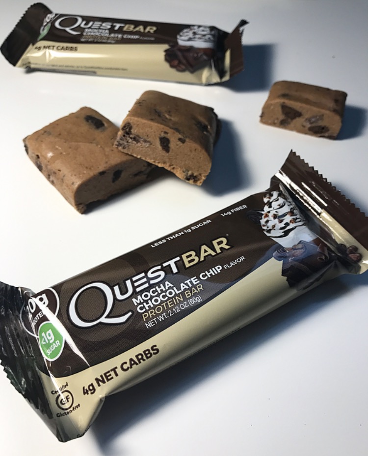 REVIEW: Mocha Chocolate Chip Quest Bar - Junk Banter