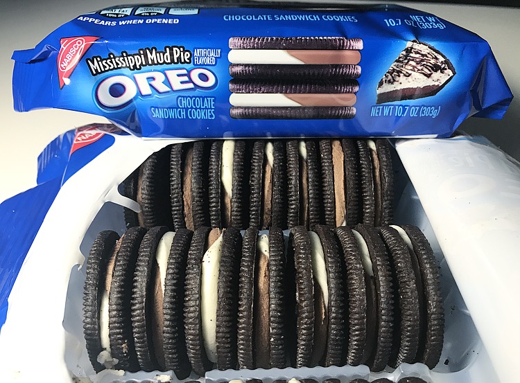 REVIEW: Nabisco Mississippi Mud Pie Oreos - Junk Banter