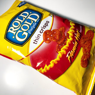 Rold Gold Flamin' Hot Pretzel Crisps